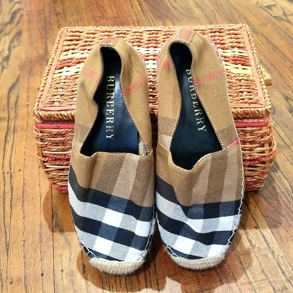 Burberry Espadrille Flats - Size 7